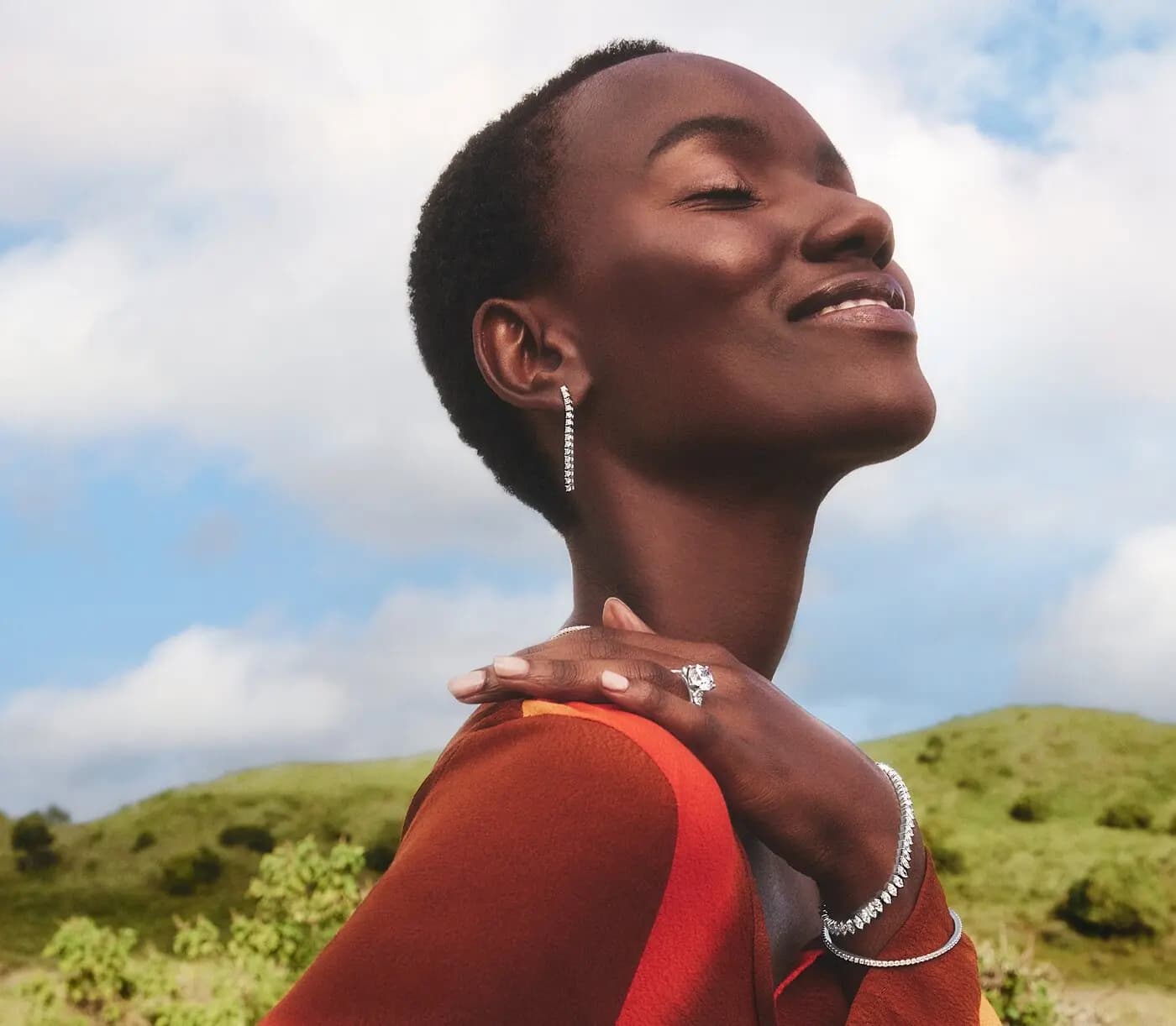 Regal elegance in everyday jewelry